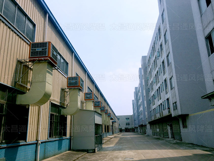 車間降溫方案配置節(jié)能環(huán)保空調(diào)，使用效果沒話說